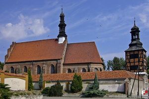 Photo small 800px kazimierz biskupi  ko%c5%9bci%c3%b3%c5%82 %c5%9bw. jana chrzciciela i pi%c4%99ciu braci m%c4%99czennik%c3%b3w   fotopolska.eu  277918 